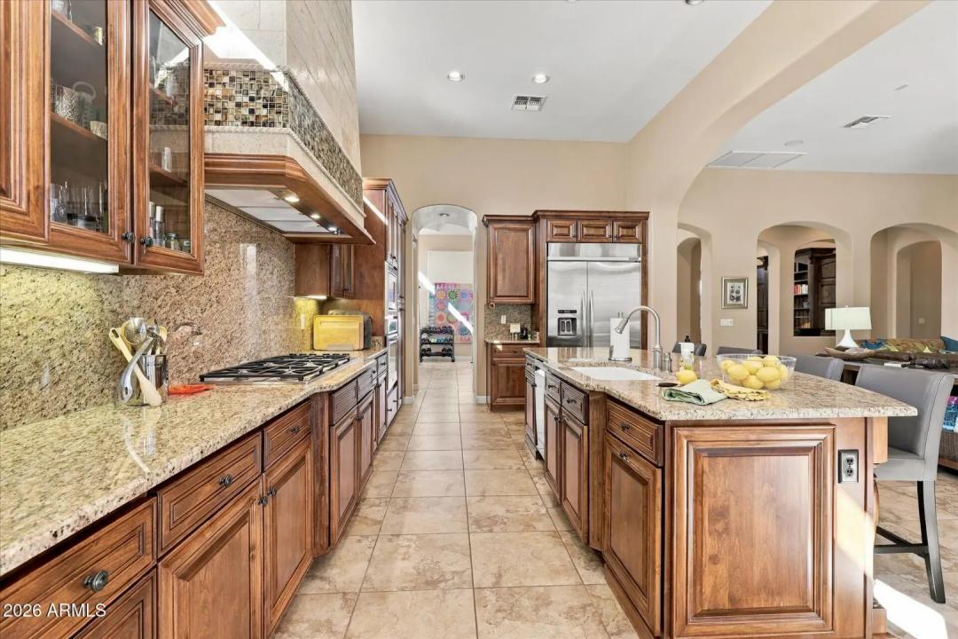 Real Estate Picture 16
