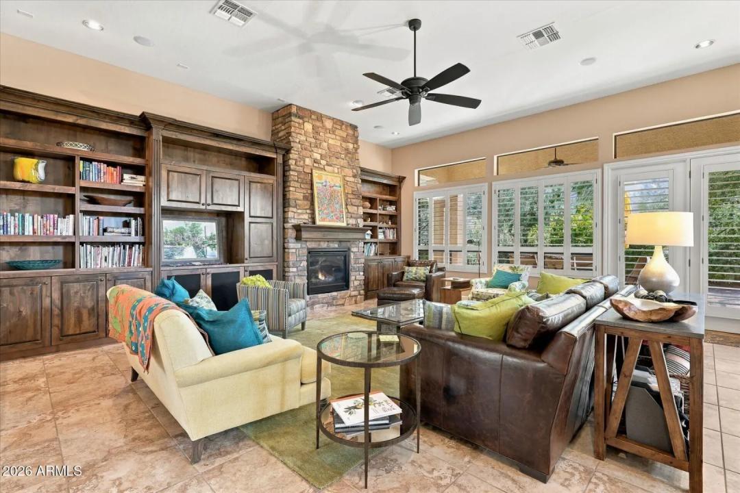 Real Estate Picture 20