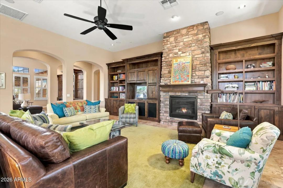 Real Estate Picture 21