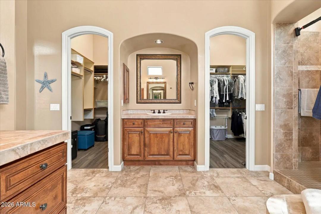 Real Estate Picture 37