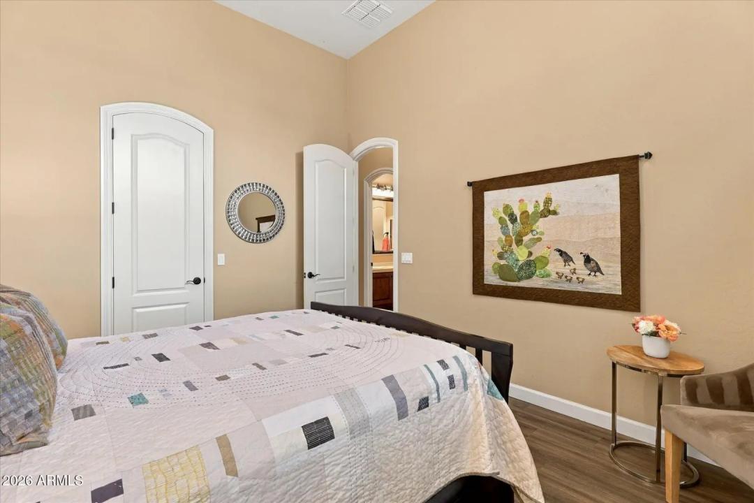 Real Estate Picture 42