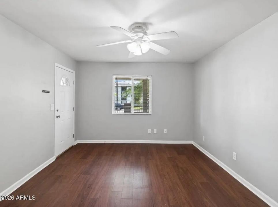 Real Estate Picture 5