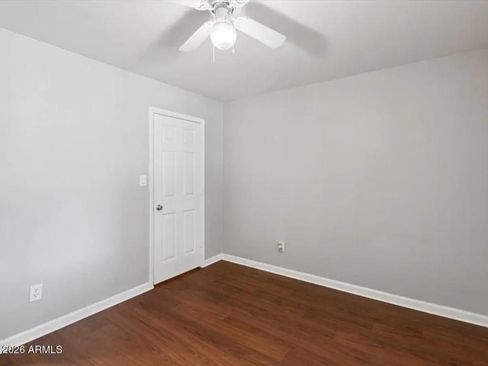 Real Estate Picture 13
