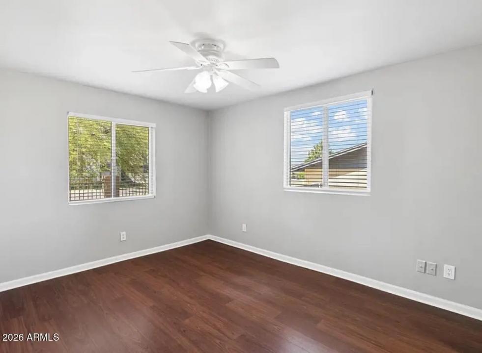 Real Estate Picture 8