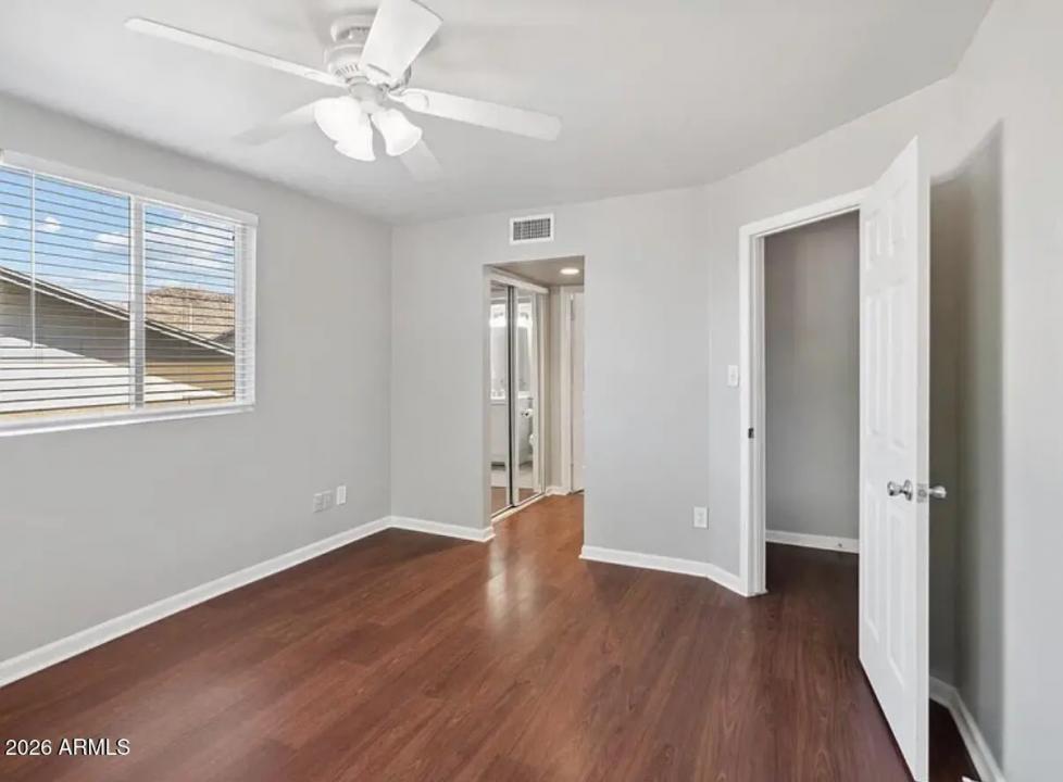 Real Estate Picture 7