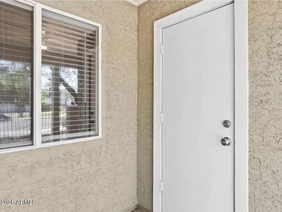 Real Estate Picture 16