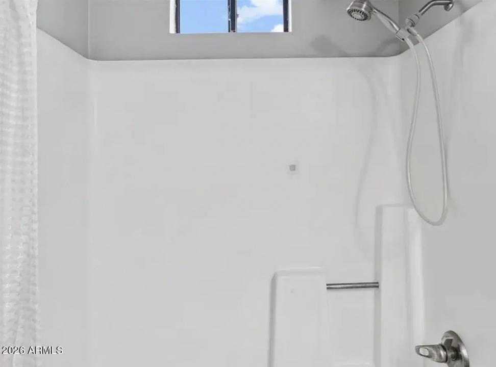 Real Estate Picture 11