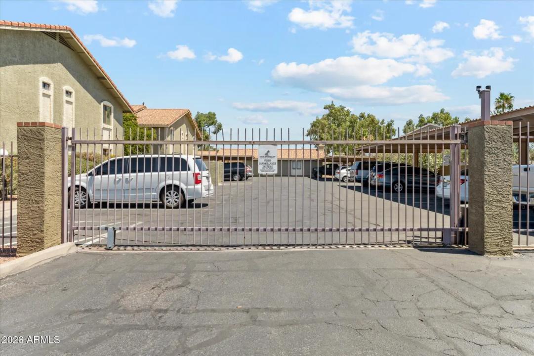 Real Estate Picture 18