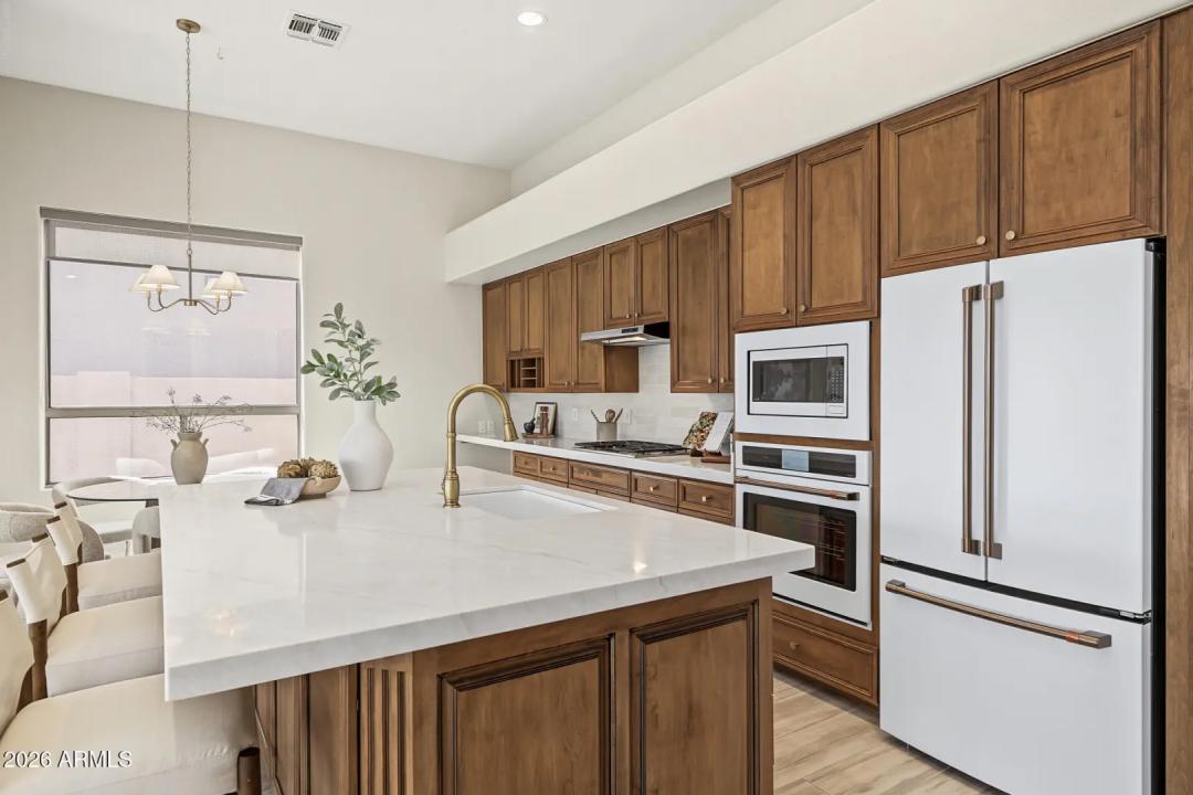Real Estate Picture 1