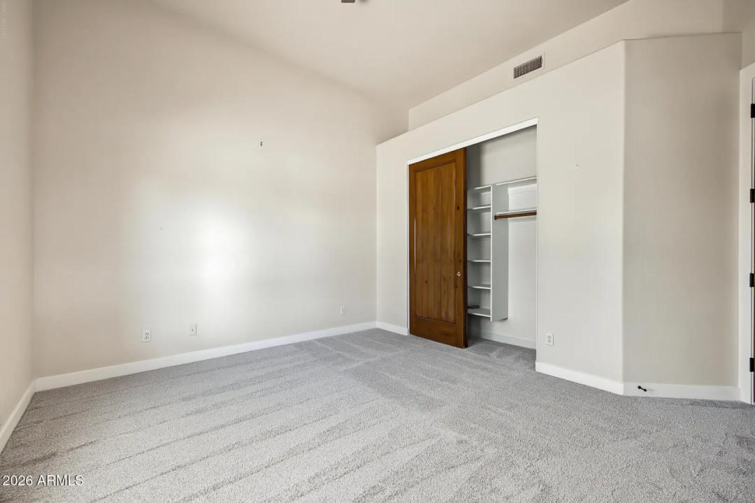 Real Estate Picture 22