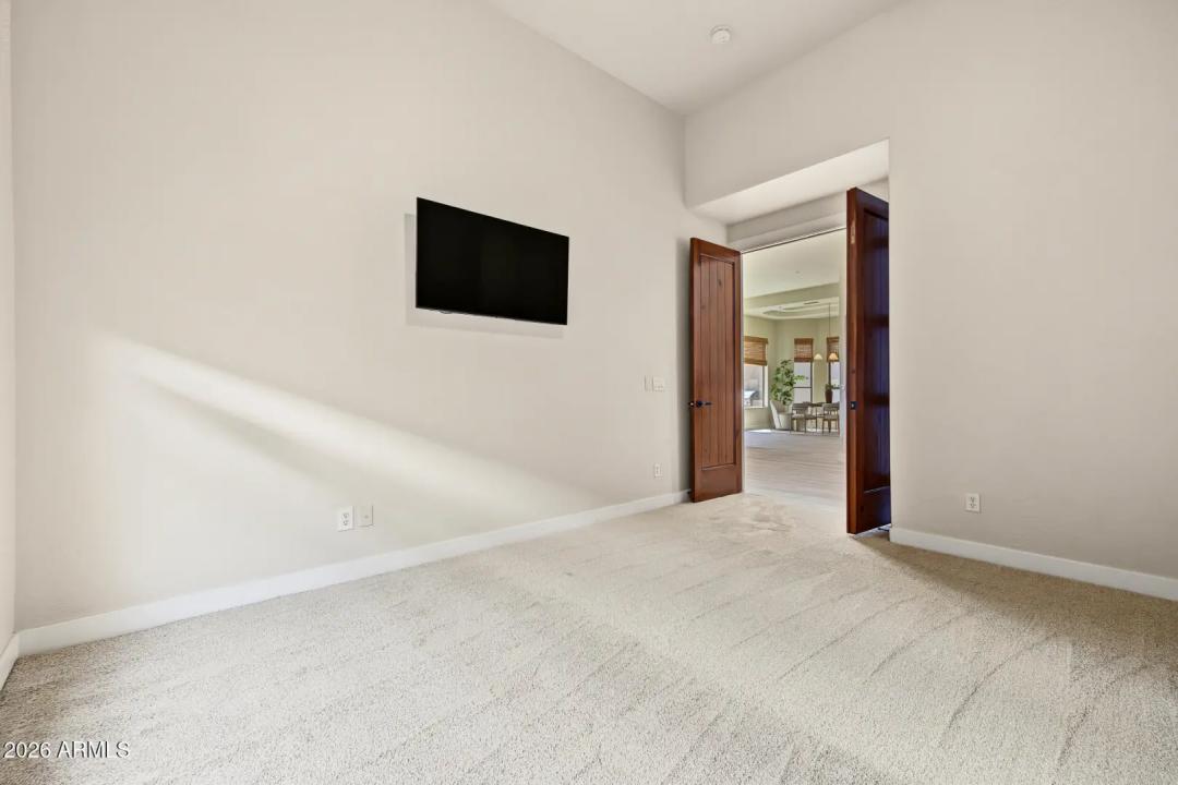 Real Estate Picture 25