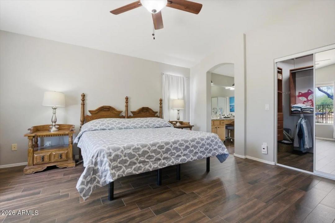 Real Estate Picture 17