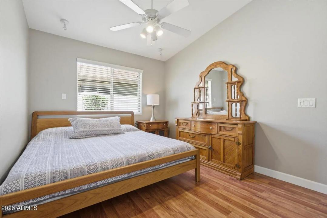 Real Estate Picture 23