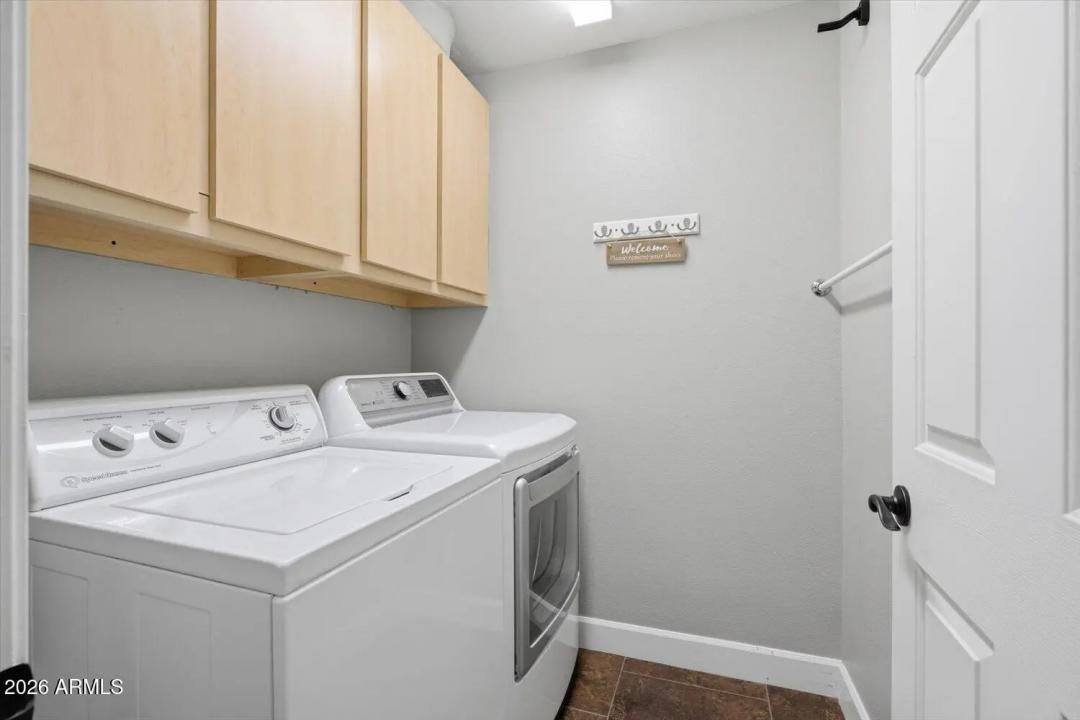 Real Estate Picture 25