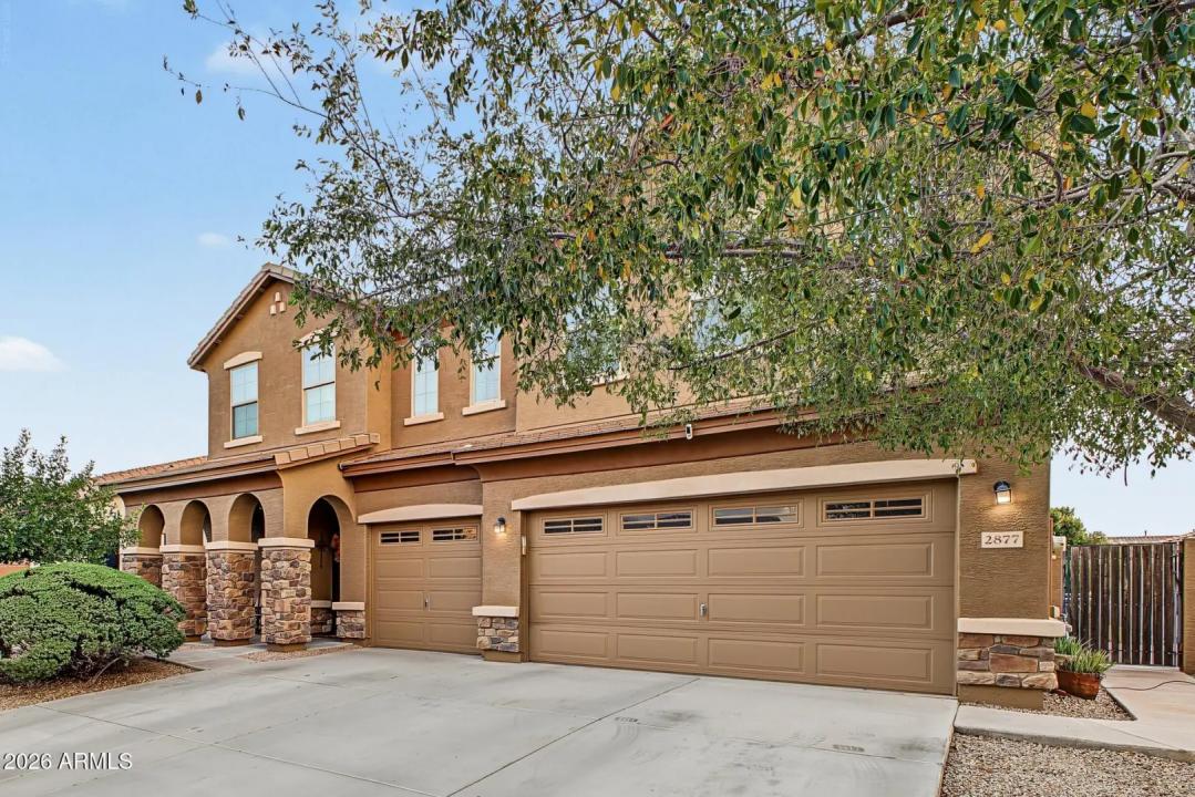Real Estate Picture 3