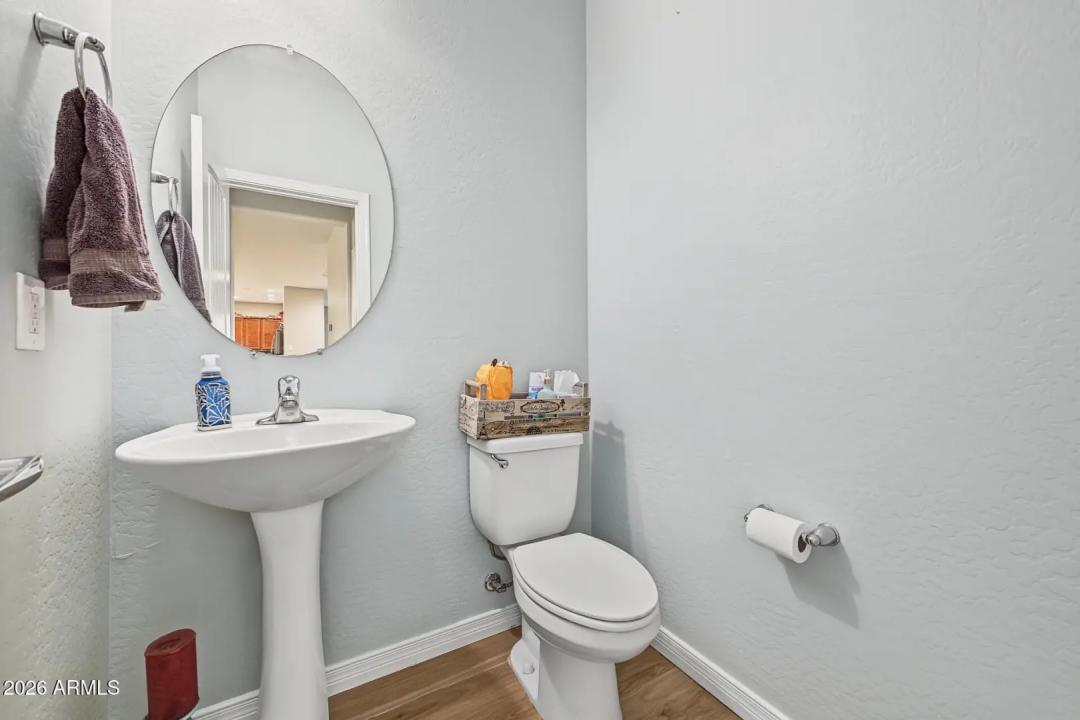Real Estate Picture 19