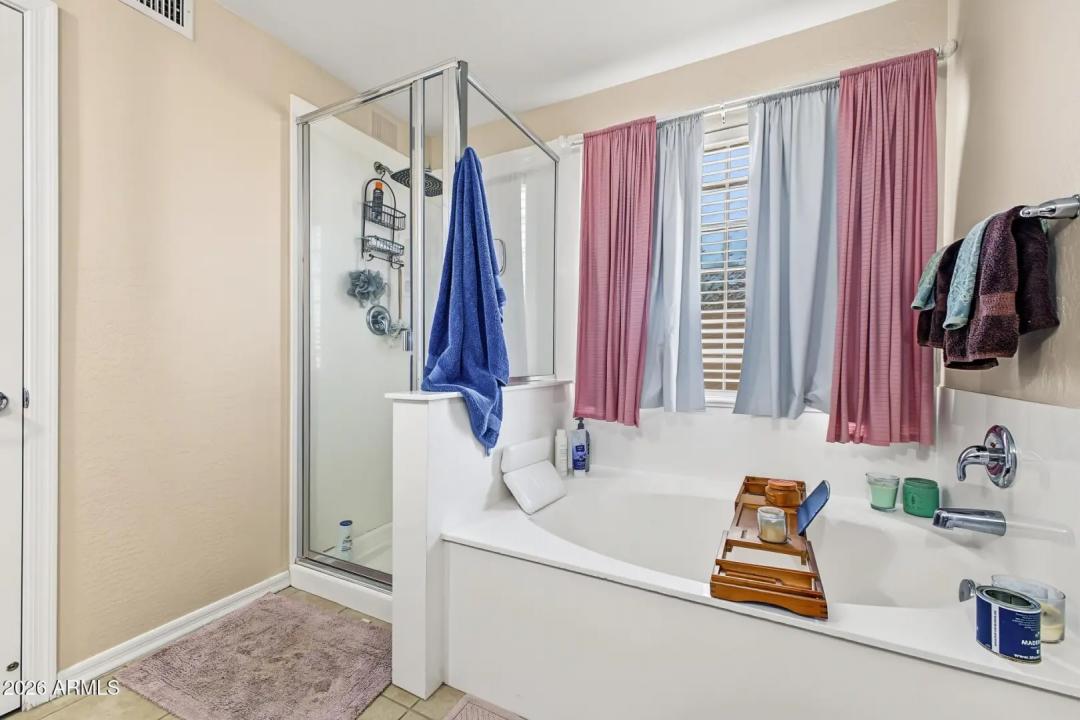 Real Estate Picture 25