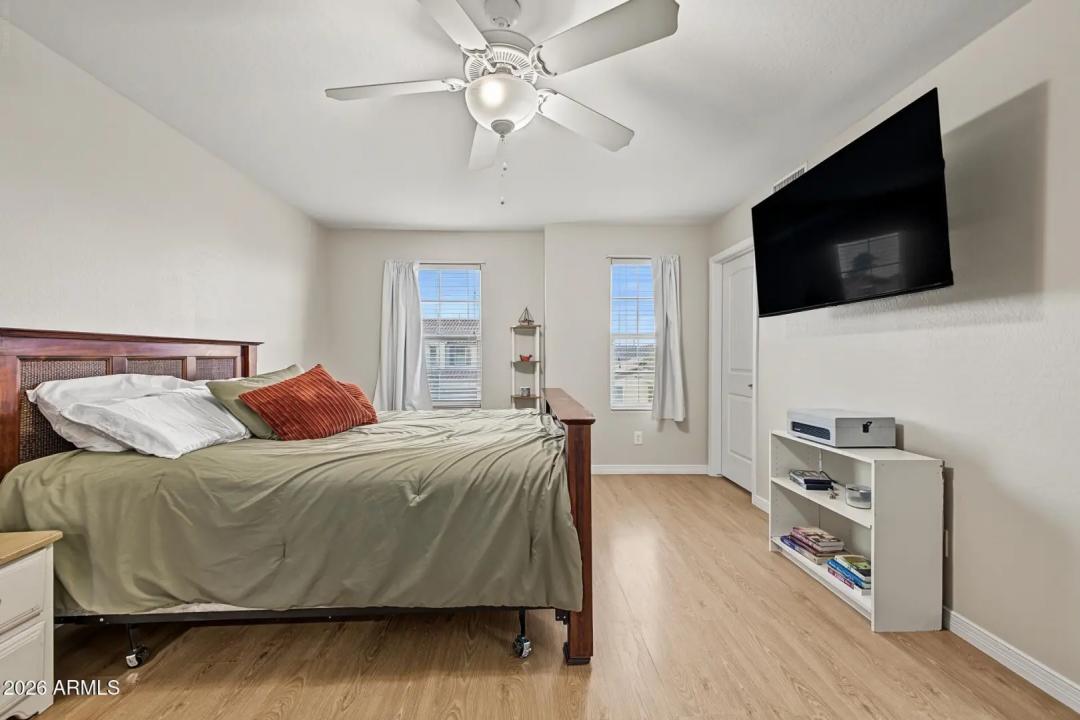 Real Estate Picture 28