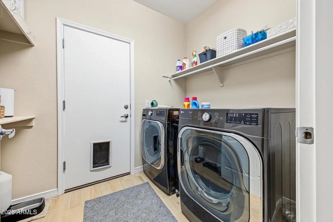 Real Estate Picture 37