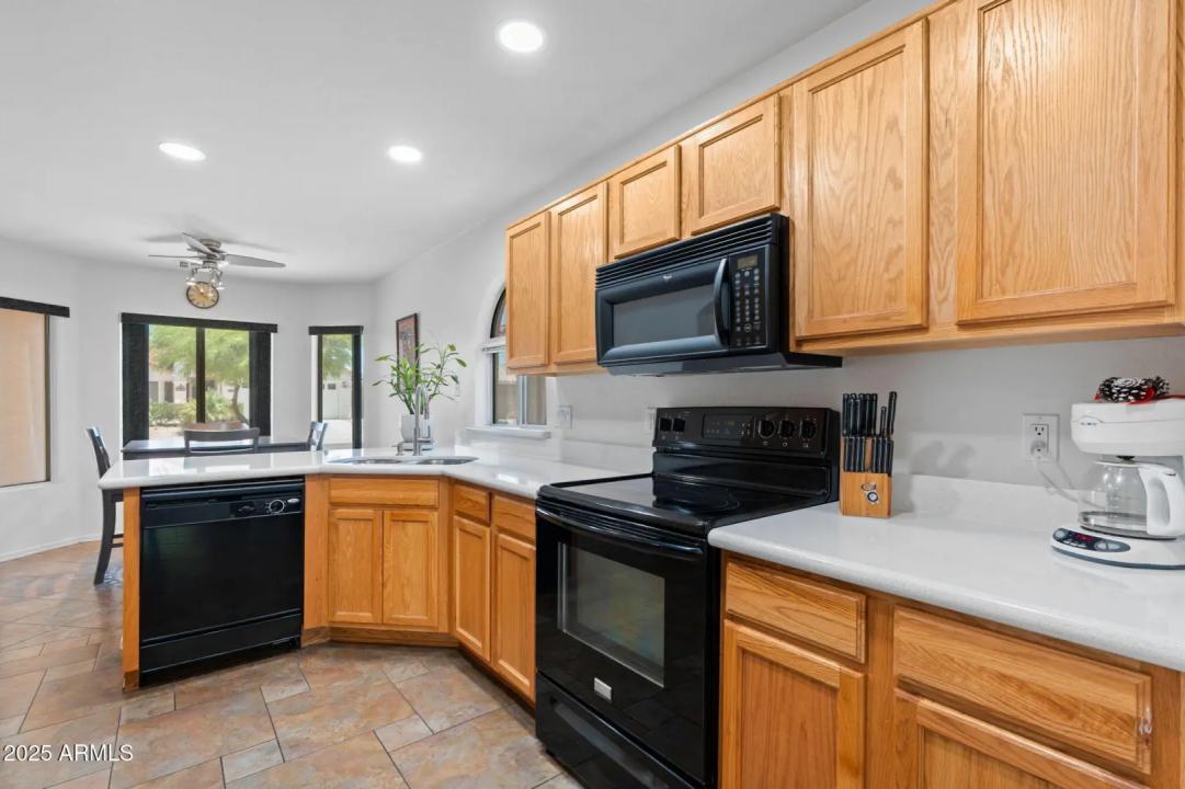 Real Estate Picture 10