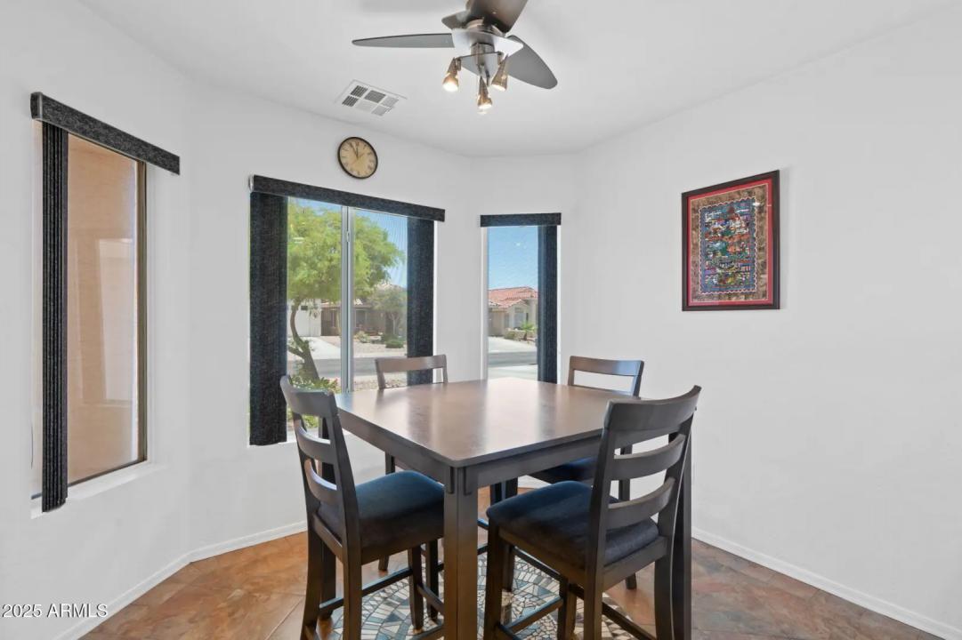 Real Estate Picture 11