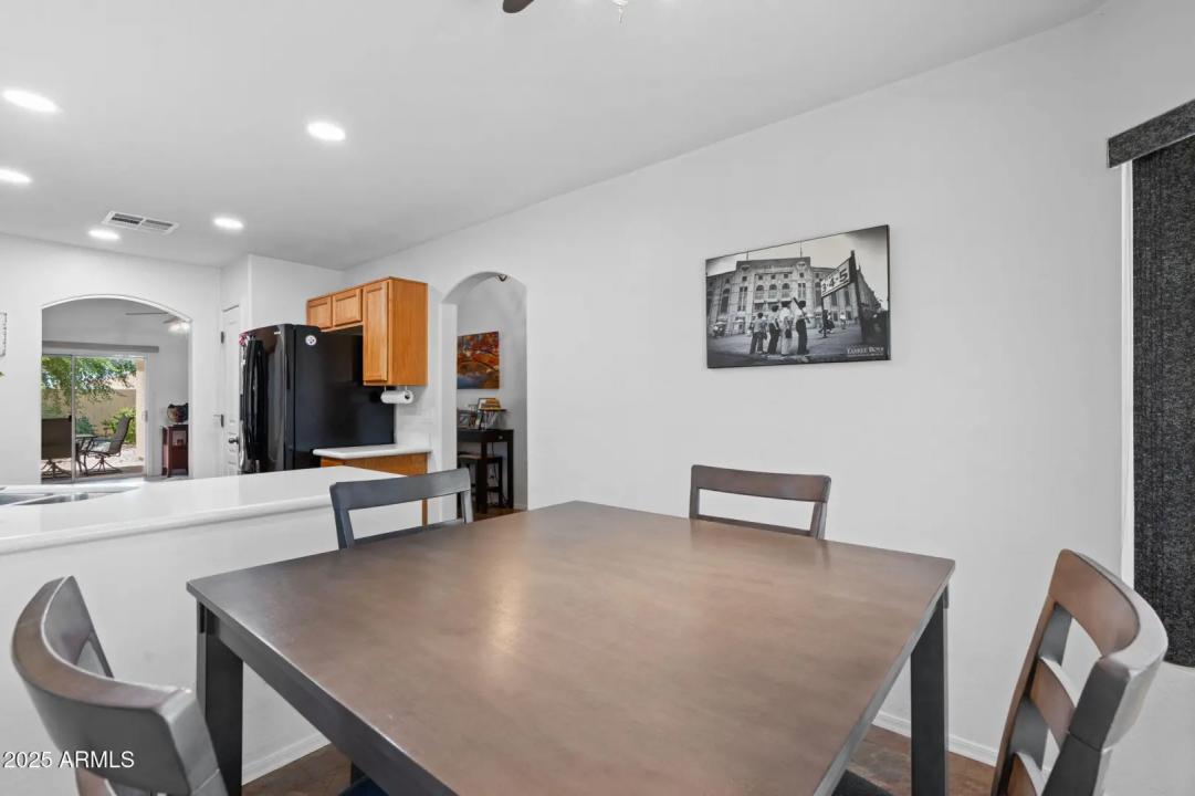 Real Estate Picture 12
