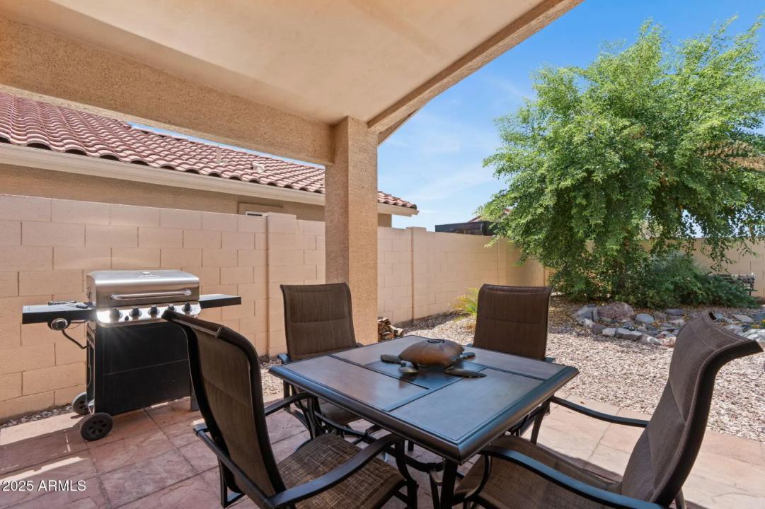 Real Estate Picture 22