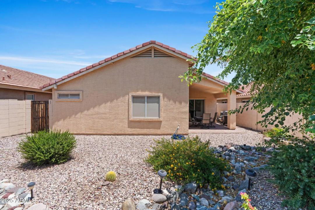 Real Estate Picture 24