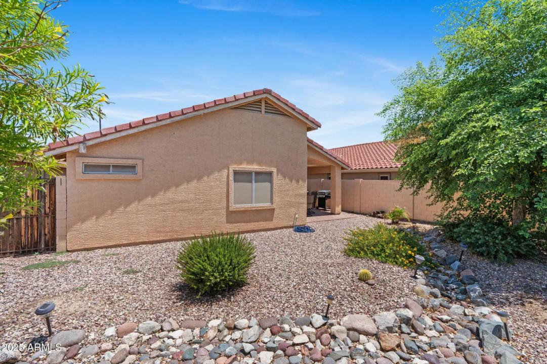 Real Estate Picture 25