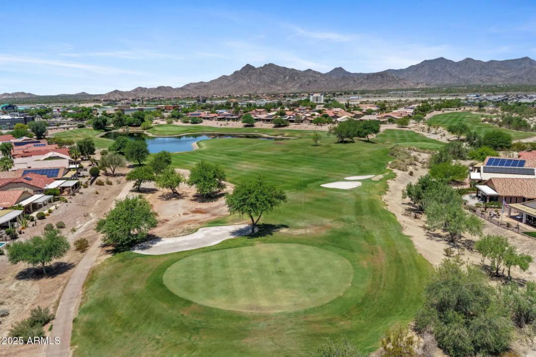 Real Estate Picture 32