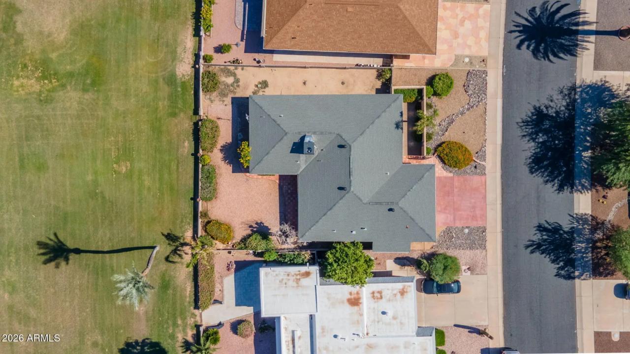 Real Estate Picture 4