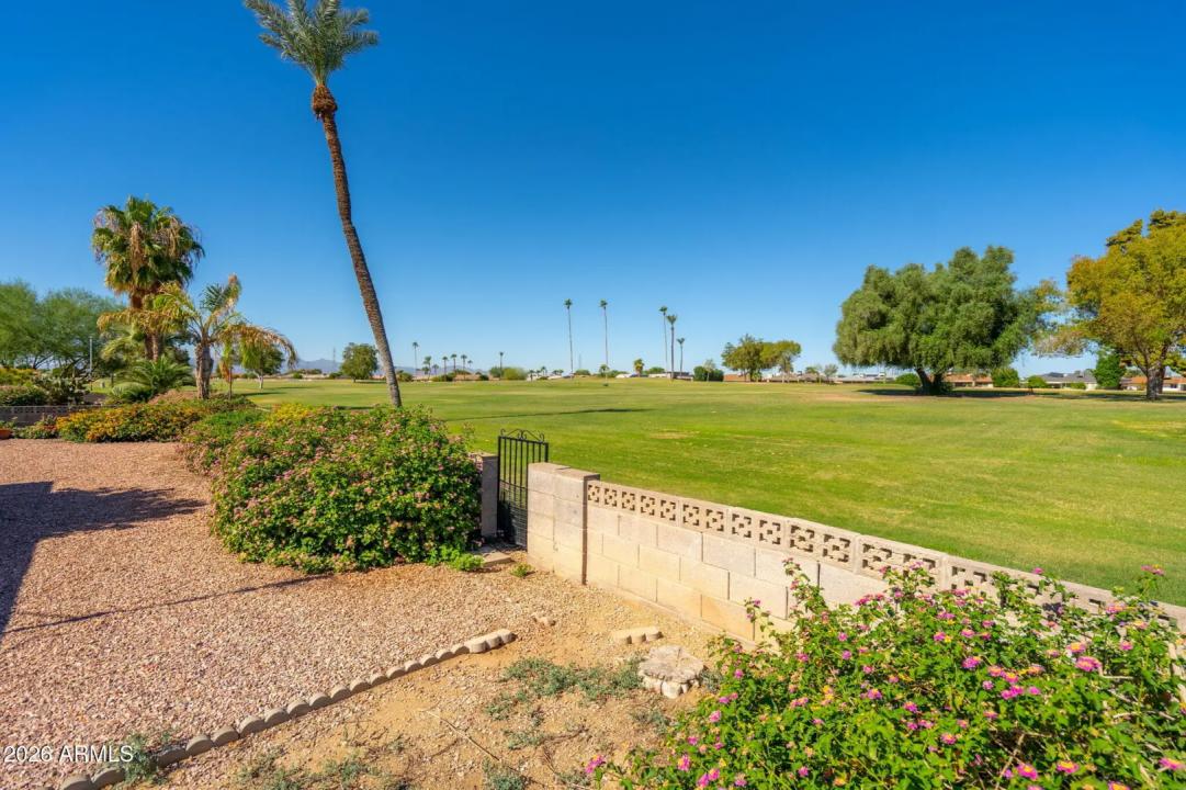 Real Estate Picture 5