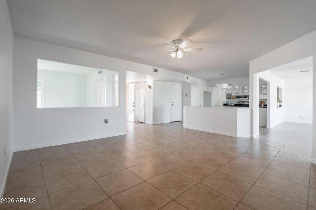 Real Estate Picture 9