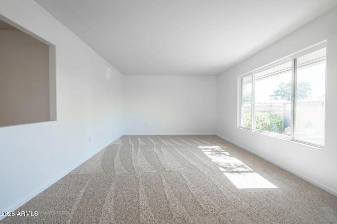 Real Estate Picture 7