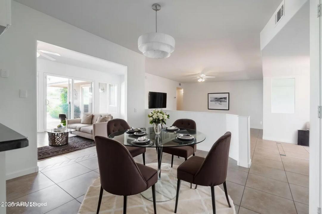 Real Estate Picture 10