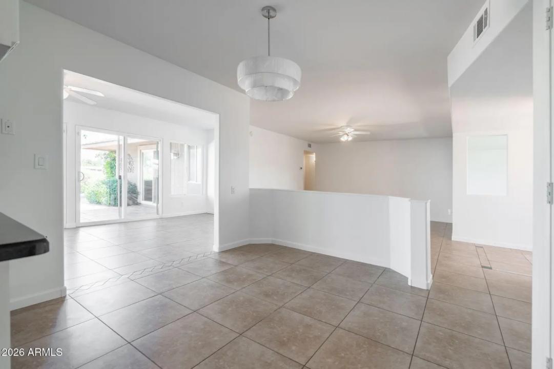 Real Estate Picture 11