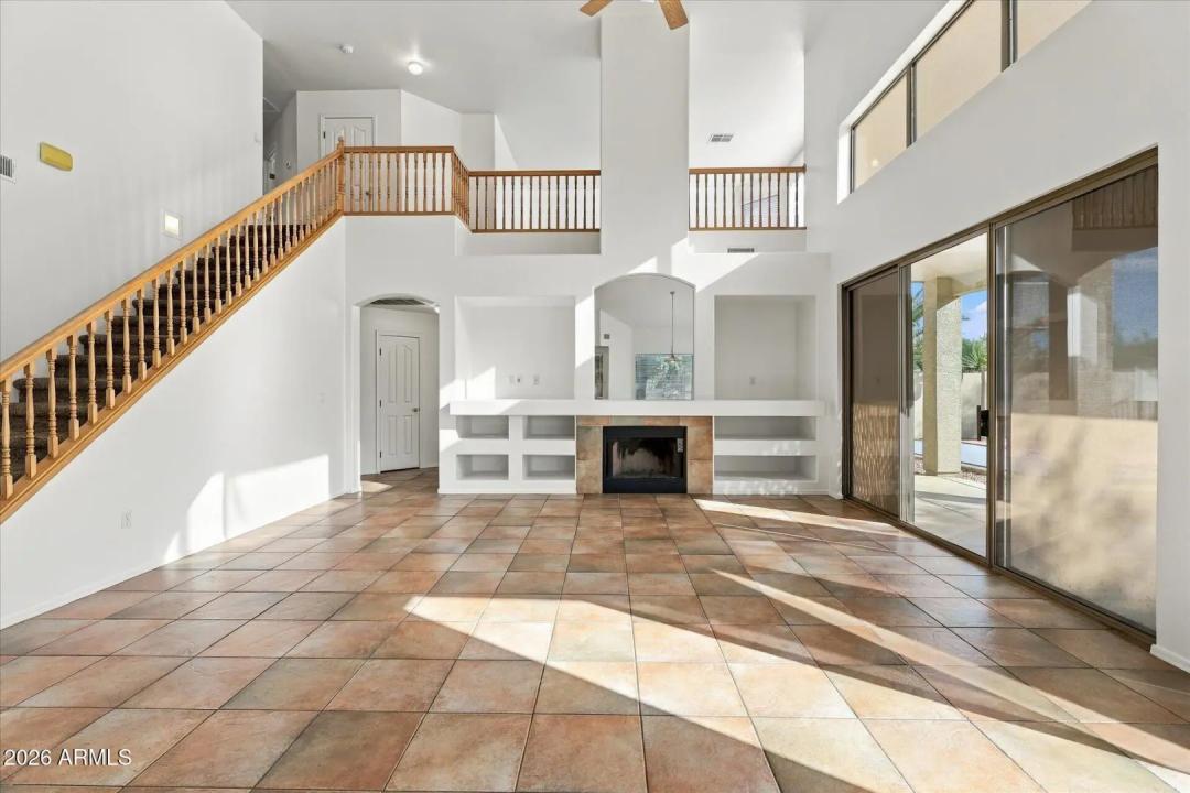 Real Estate Picture 18