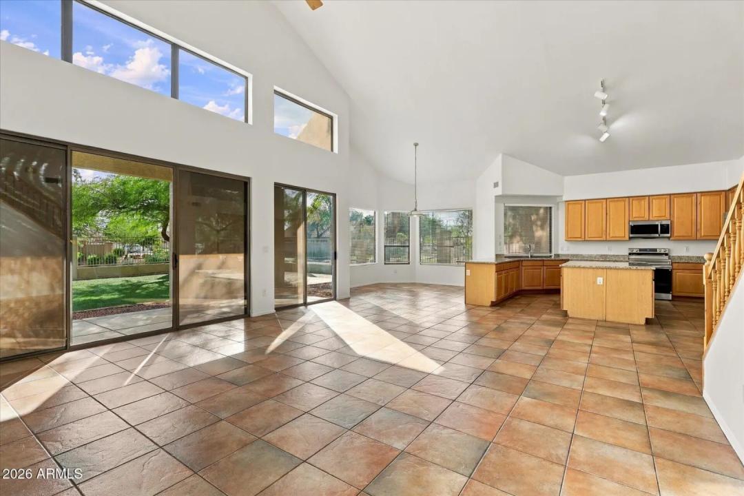Real Estate Picture 20
