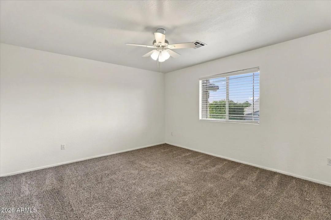 Real Estate Picture 33
