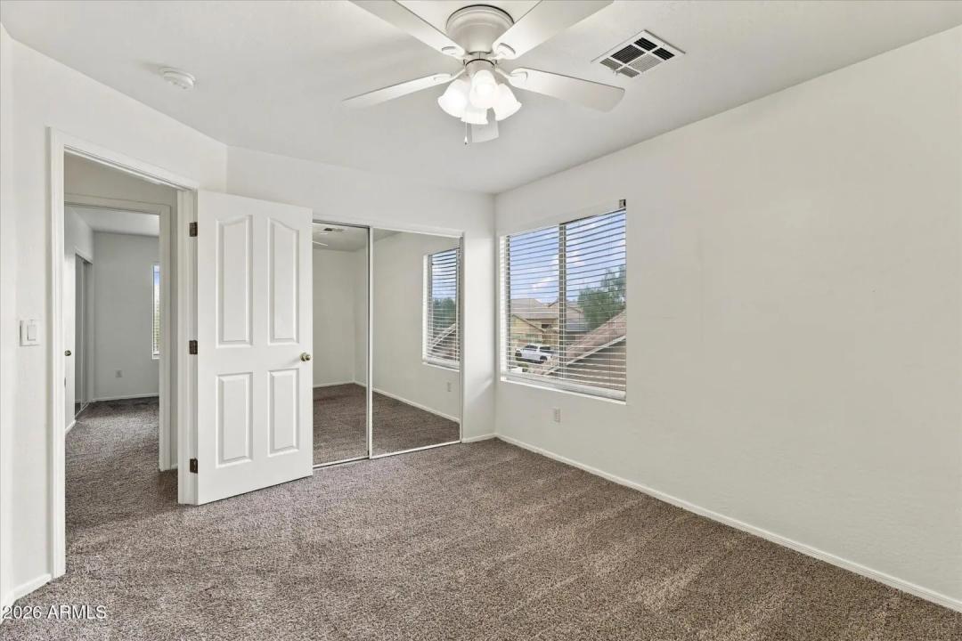 Real Estate Picture 38