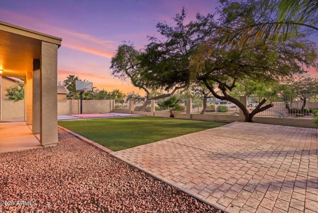 Real Estate Picture 41