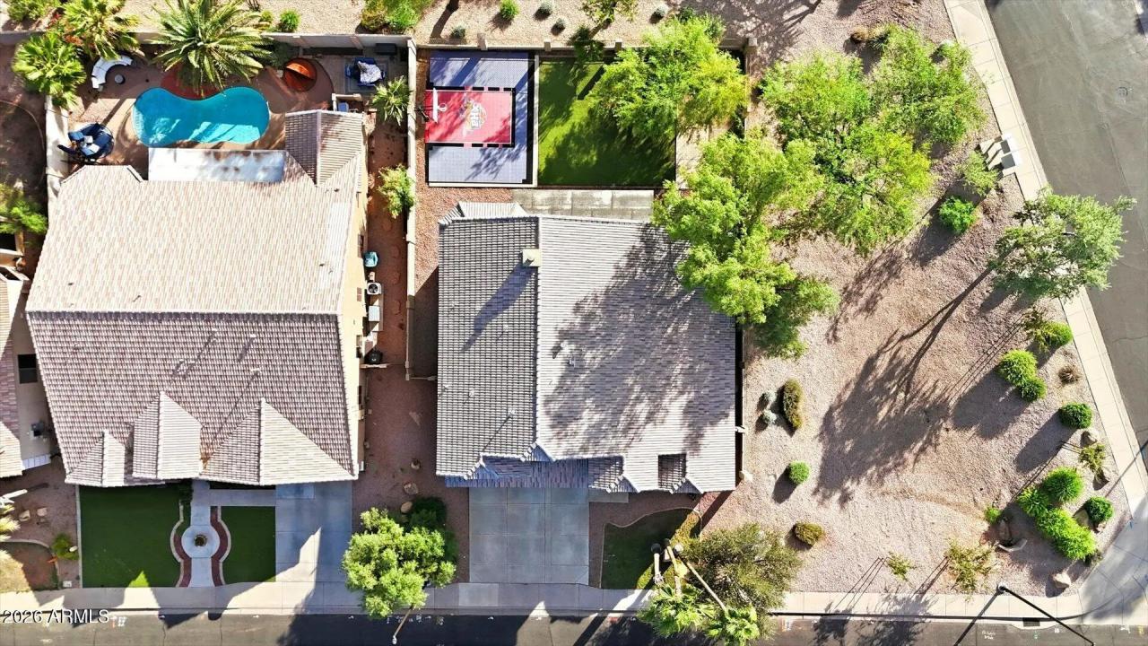 Real Estate Picture 48