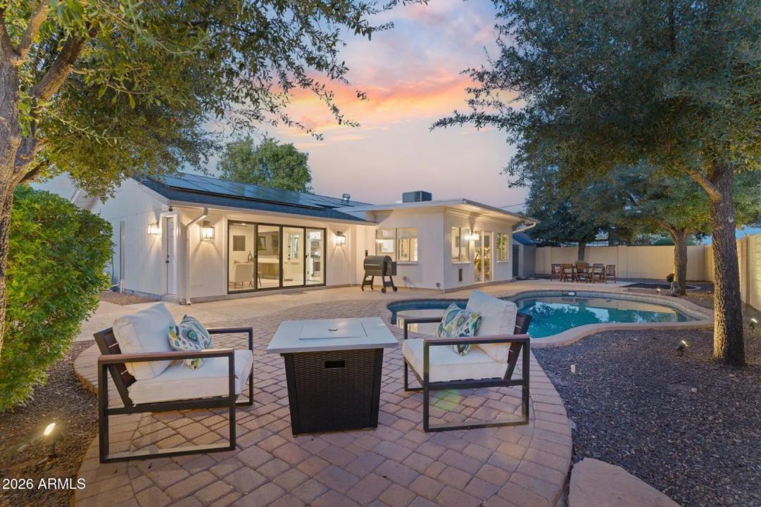 Real Estate Picture 2