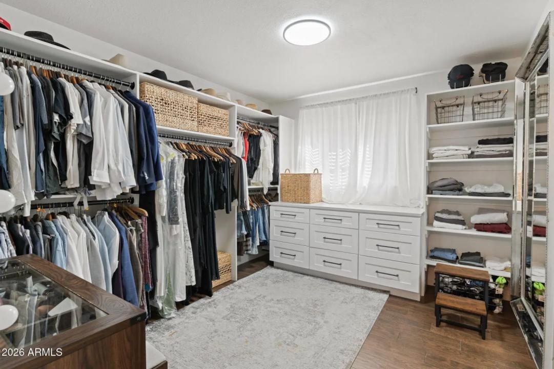 Real Estate Picture 13