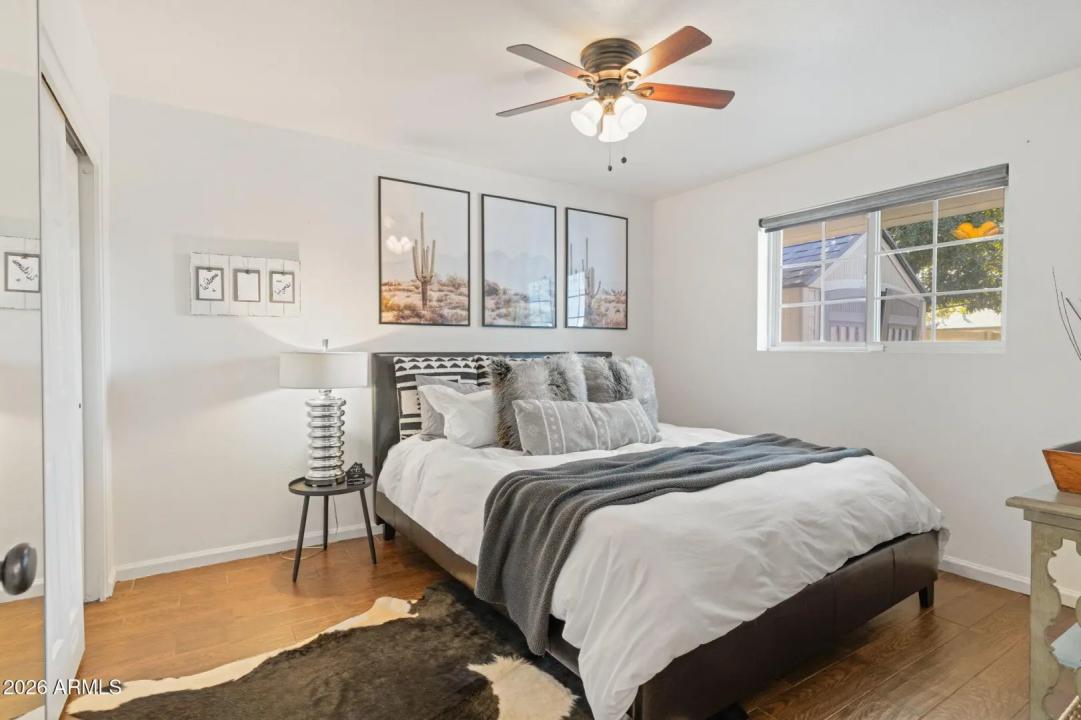 Real Estate Picture 10