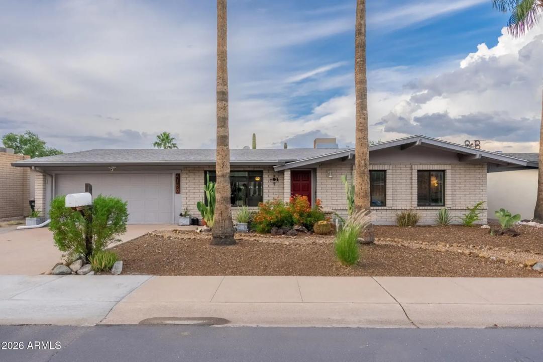 Real Estate Picture 1