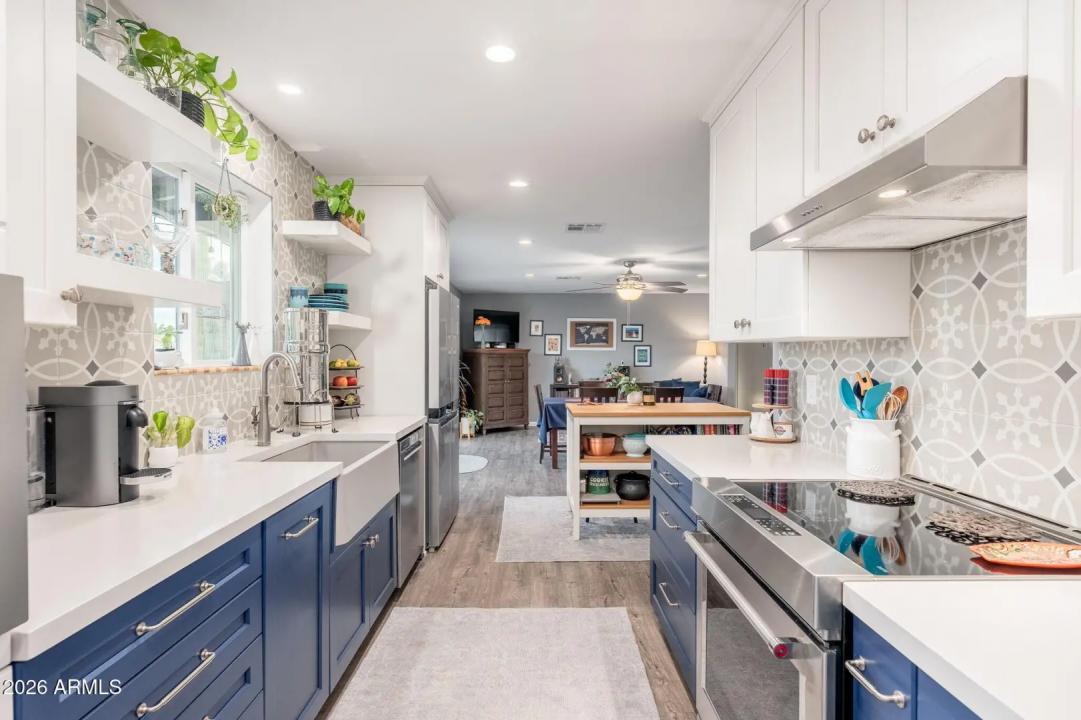 Real Estate Picture 17