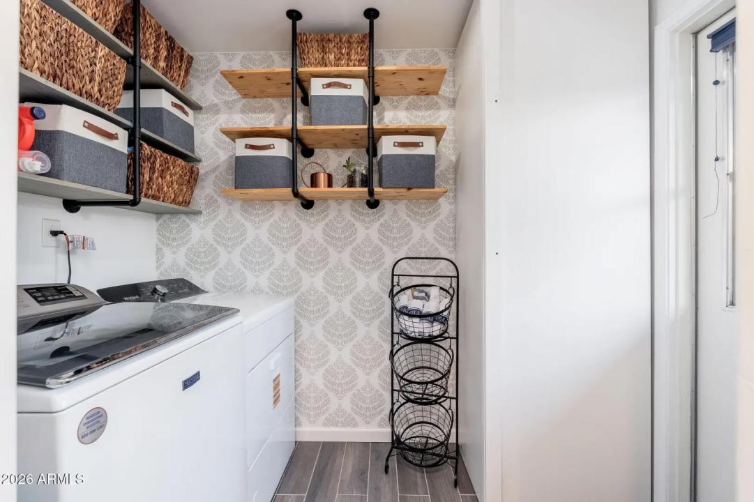 Real Estate Picture 19