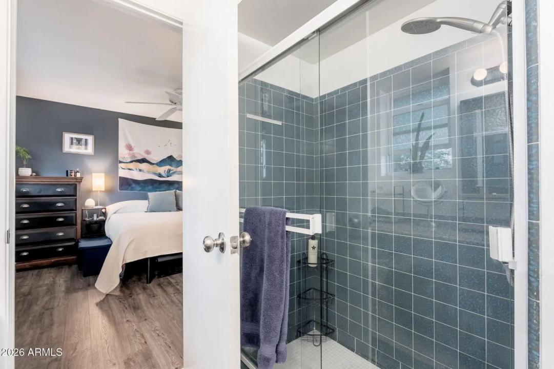 Real Estate Picture 23