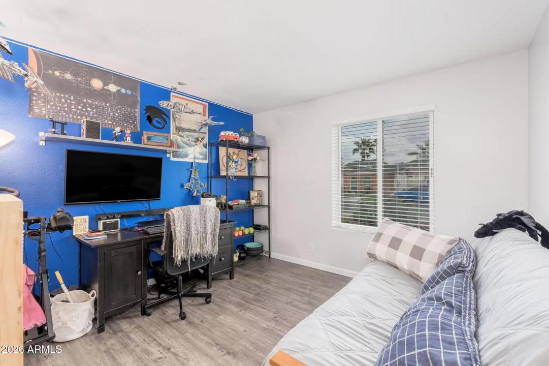 Real Estate Picture 27